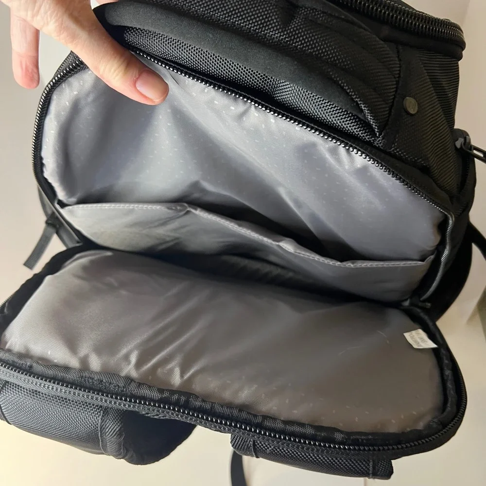 Ogio Flashpoint BackPack Laptop Bag Black NWOT #1 Embroidered HDR Logo‎